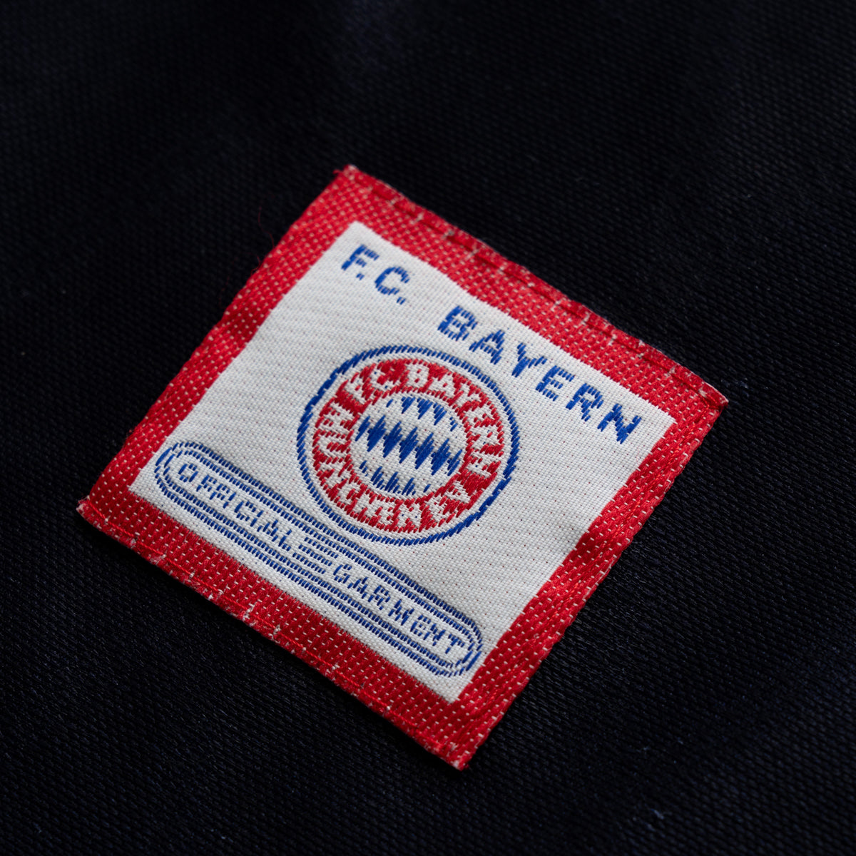 BAYERN MÜNCHEN · 1997–98 | HOME